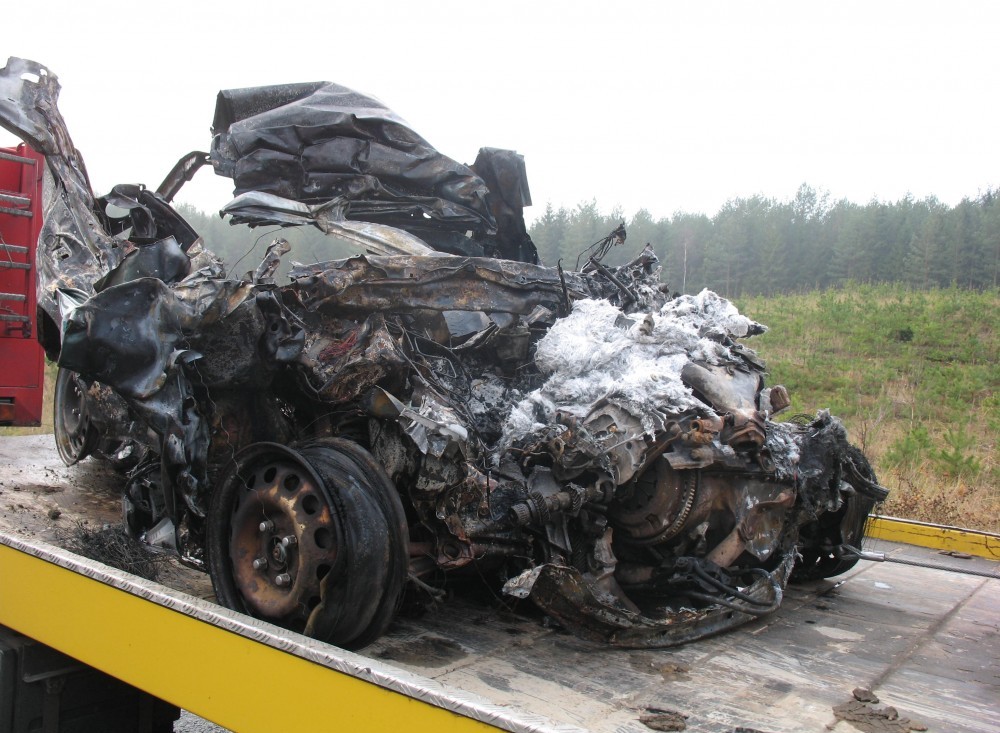 Tak wyglądała honda po wypadku (podlaska.policja.gov.pl)