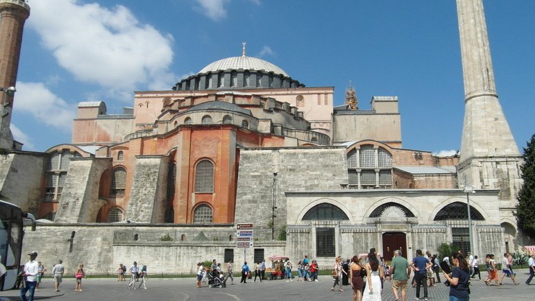 Kościół Mądrości Bożej. W czasach Osmanów był to meczet, dziś jest tu muzeum (losuchowola.edu.pl)