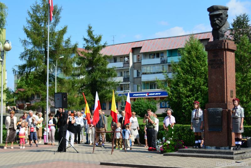 Uroczystości odbędą się pod pomnikiem marszałka Józefa Piłsudskiego (iSokolka.eu)