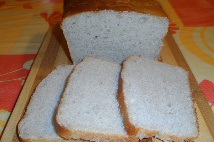 Nic nie może się równać ze smakiem i zapachem swojskiego chleba (H. Raducha)