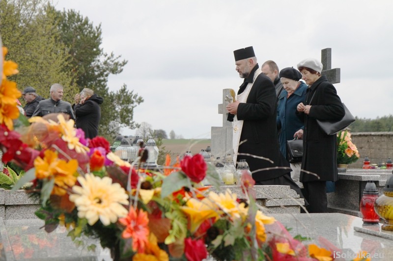 Wierni odwiedziali w ubiegły weekend groby bliskich (iSokolka.eu)