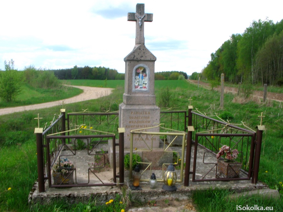 Krzyż w Dubnicy Kurpiowskiej (iSokolka.eu)
