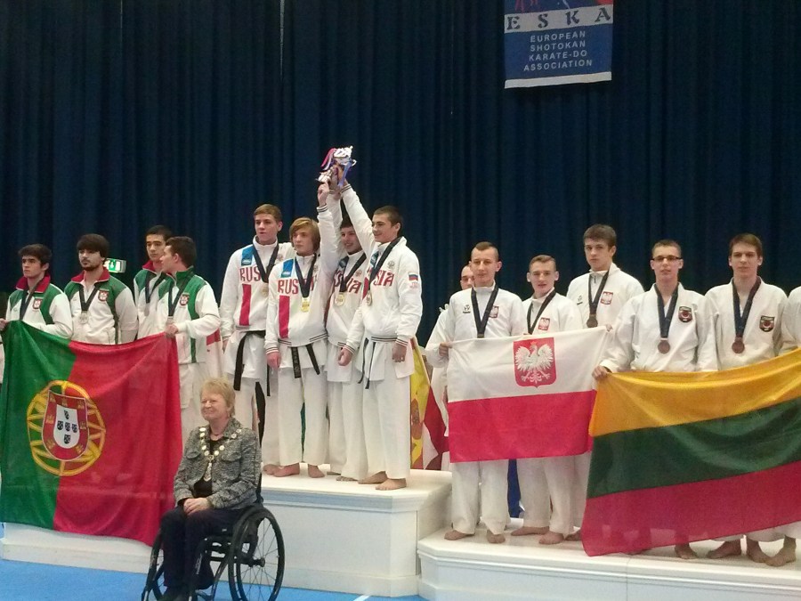 Polski team na podium (Archiwum Rafała Panasewicza)