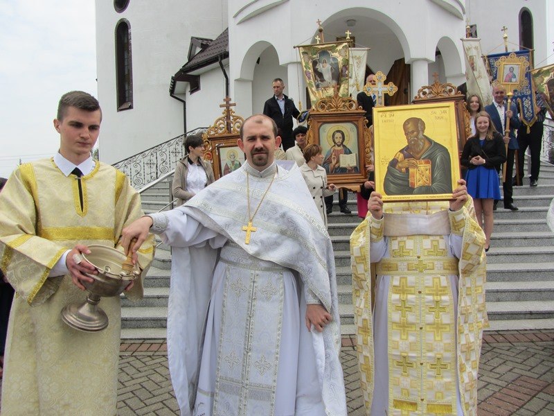 Uroczystości parafialne w Dąbrowie Białostockiej (Ks. M. Kozłowski)