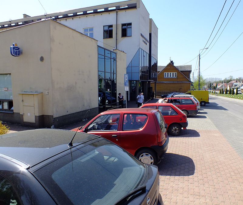 Przed Urzędem Skarbowym w Sokołce nie dało sie dziś zaparkować (iSokolka.eu)