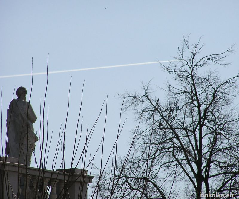 Jeden z samolotów przelatujących na południe od Sokółki (iSokolka.eu)