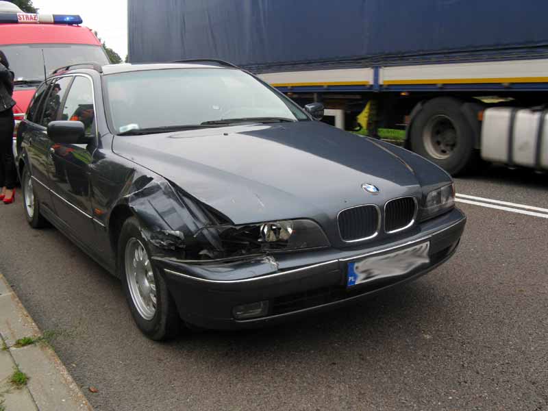 Auto zniszczone po wypadku (suchowola.osp.org.pl)