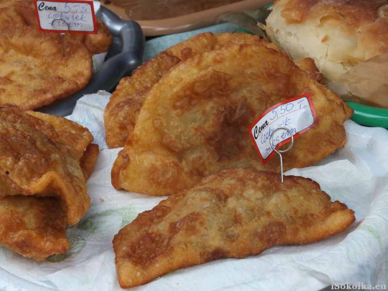 Czebureki lub czibureki to przysmak kuchni tatarskiej (iSokolka.eu)