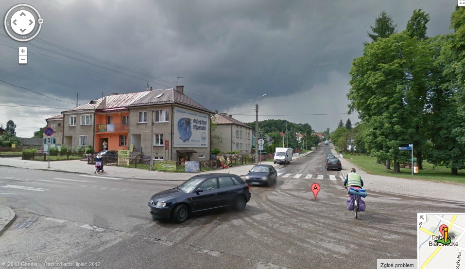 Piękne chmury nad Dąbrową (Google Street View)