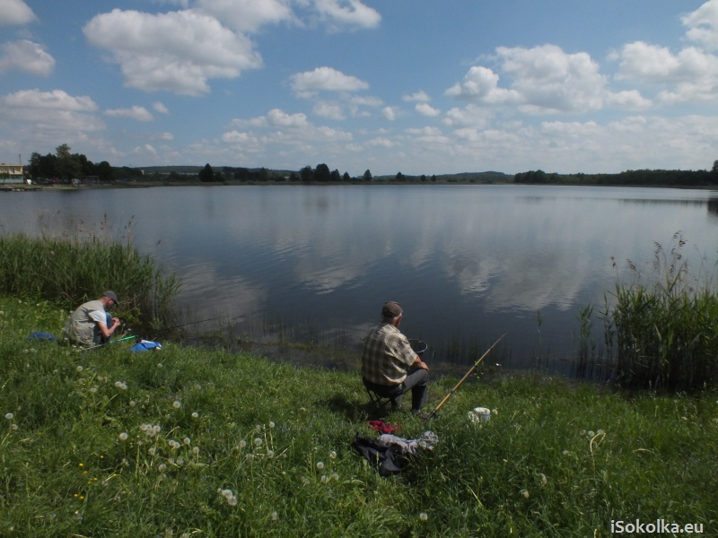 Zawody wędkarskie nad zalewem w Sokółce. Maj 2013 (iSokolka.eu)