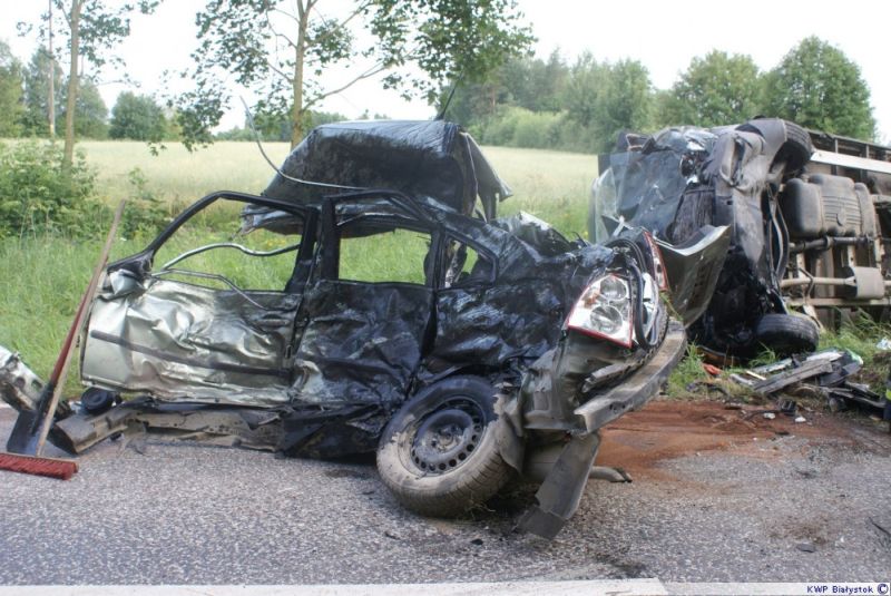 Do wypadku doszło na prostym odcinku drogi (podlaska.policja.gov.pl)