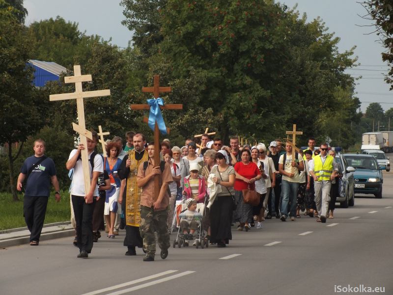 Pielgrzymka przechodziła ulicami Sokółki (iSokolka.eu)