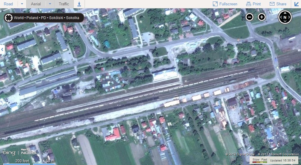 Okolice dworca PKP w Sokółce, Można policzyć wagony na torach (Bing Maps)