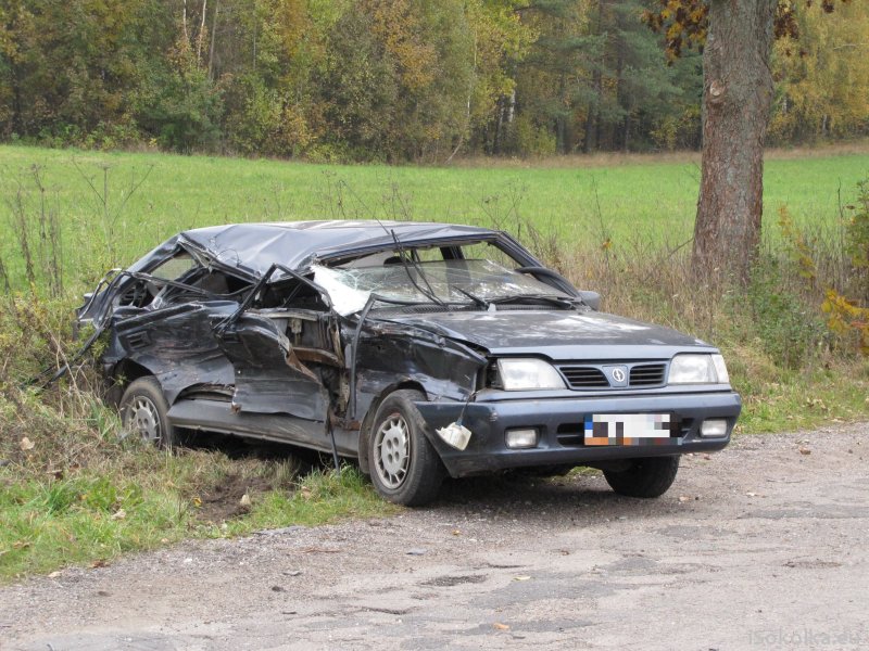 Polonez miał uszkodzoną karoserię (iSokolka.eu)