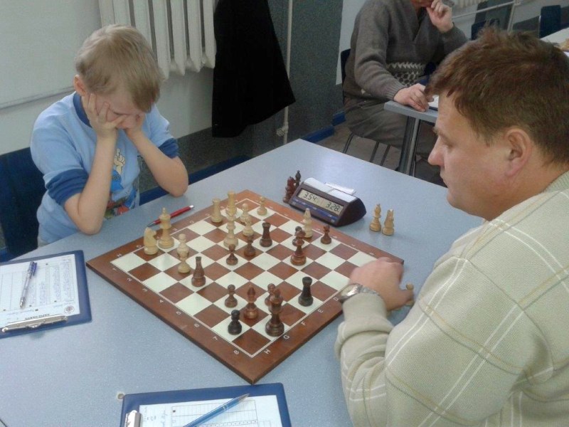 Rywalizowali ze sobą szachiśi w różnym wieku (LUKS Orient Sokółka)