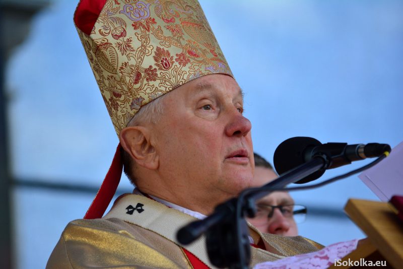 Ksiądz arcybiskup Edward Ozorowski (iSokolka.eu)
