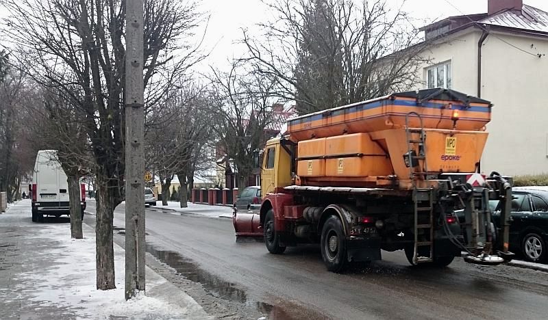 Pługo-solarka na ulicy Ściegiennego w Sokółce (iSokolka.eu)