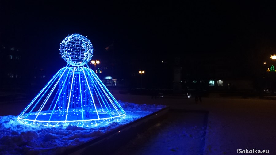 Fontanna lodowa przy ulicy Piłsudskiego (iSokolka.eu)