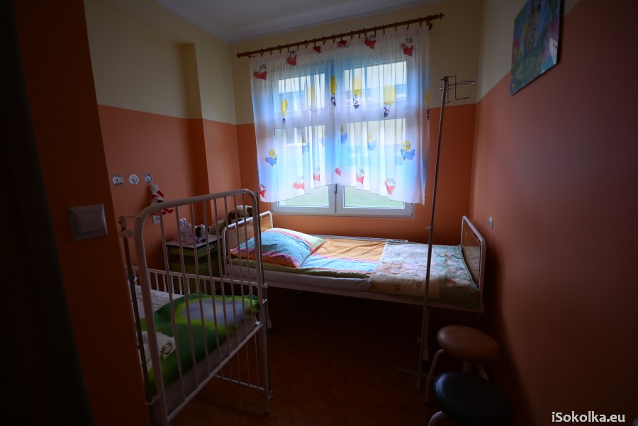 Sala na oddziale dziecięcym sokólskiego szpitala (iSokolka.eu)