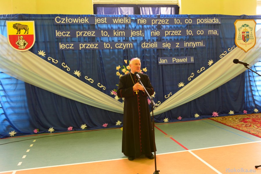 Arcybiskup Edward Ozorowski jest trzecią osobą z tytułem Honorowego Obywatela Sokółki (iSokolka.eu)