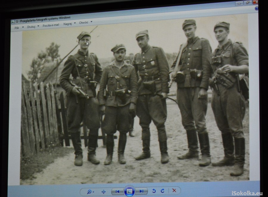 Partyzanci z V Wileńskiej Brygady AK. W środku - major Zygmunt Szendzielarz 