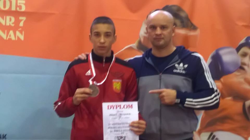 Kamil Kirpsza i trener UKS Boxing Tomasz Potapczyk (UKS Boxing)