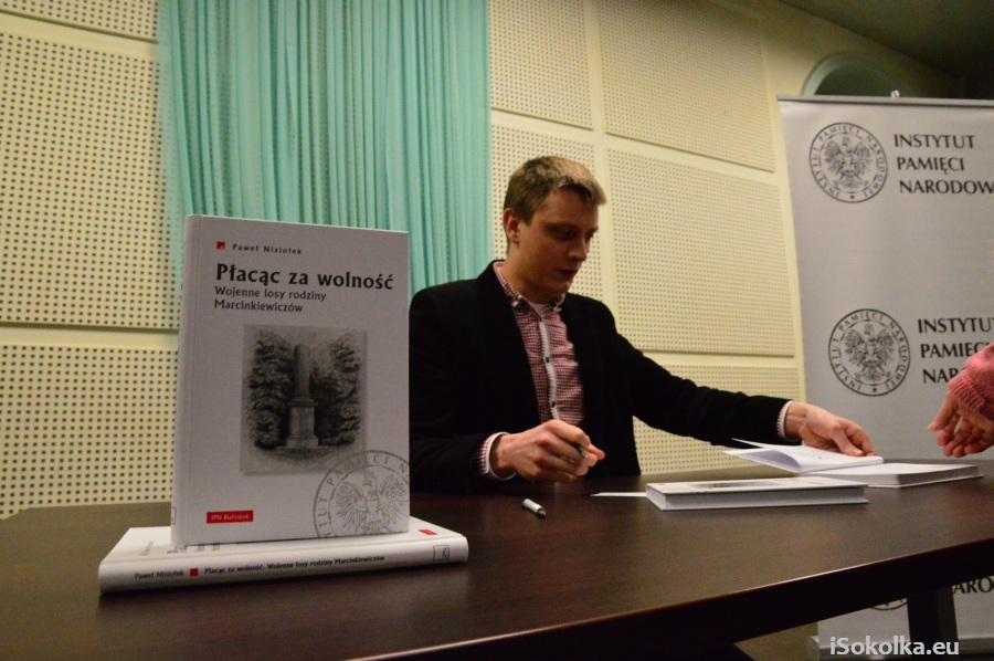 Paweł Niziołek promował dziś swoją książkę (iSokolka.eu)