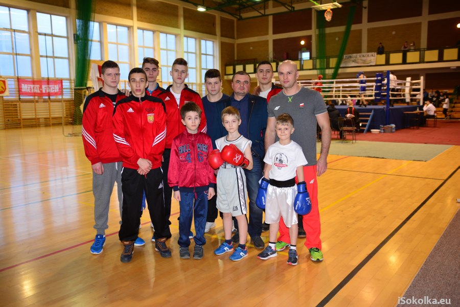 Pięściarze, trener i prezes Boxing Sokółka (iSokolka.eu)