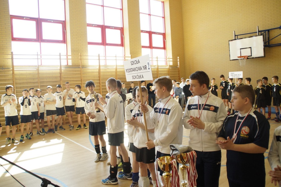 Podczas Igrzysk uczniowie ZSI godnie reprezentowali szkołę (K. Zaniewski)