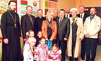 Pamiątkowe zdjęcie z wizyty na Bialorusi (sokolka.pl)
